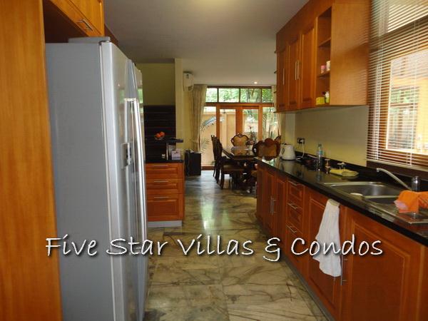 House for sale Pratumnak Pattaya showing the kitchen area