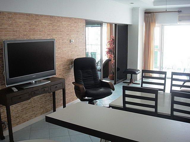 Condominium For Sale Naklua showing the dining area Condominium For Sale Naklua showing the dining area