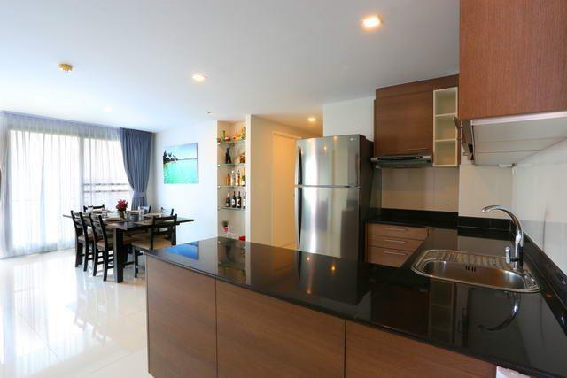 Condominium For Sale Pattaya showing the kitchen and dining areas