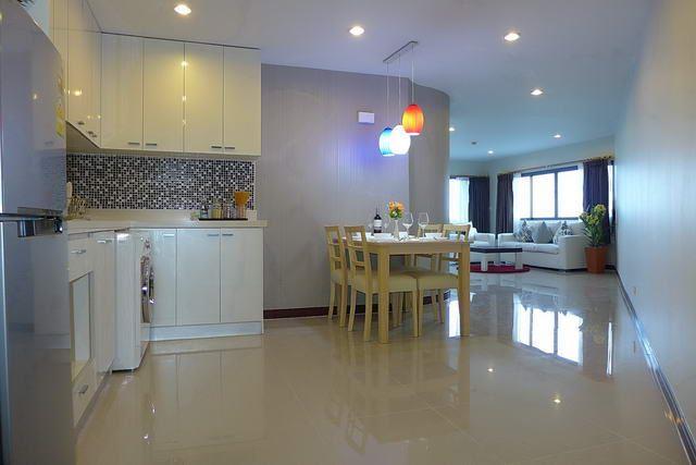 Condominium for sale at Ban Amphur Pattaya showing the open plan concept