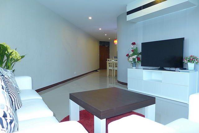 Condominium for sale at Ban Amphur Pattaya showing the living room Condominium for sale at Ban Amphur Pattaya showing the living room