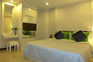 Condominium for sale at Ban Amphur Pattaya showing the second bedroom 