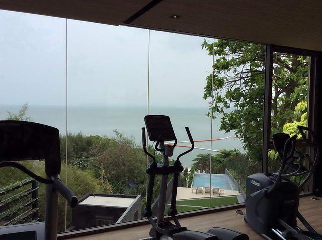 Condominium For Sale Wongamat showing the communal gymnasium Condominium For Sale Wongamat showing the communal gymnasium