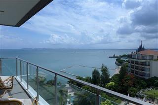 Condominium For Sale Wongamat showing the balcony view