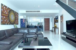 Condominium for sale Pattaya showing open plan concept
