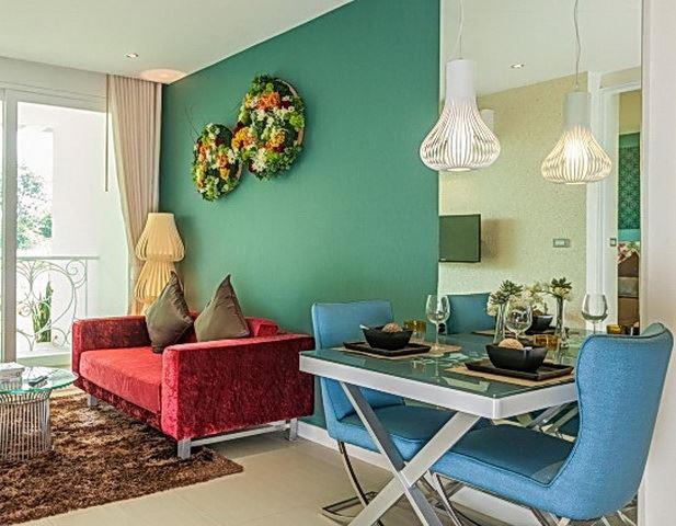 Condominium for sale Pattaya showing the living and living areas Condominium for sale Pattaya showing the living and living areas