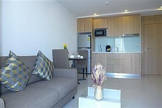 Condominium for sale Pratumnak Hill Pattaya showing the open plan concept