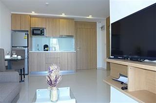 Condominium for sale Pratumnak Hill Pattaya showing the kitchen