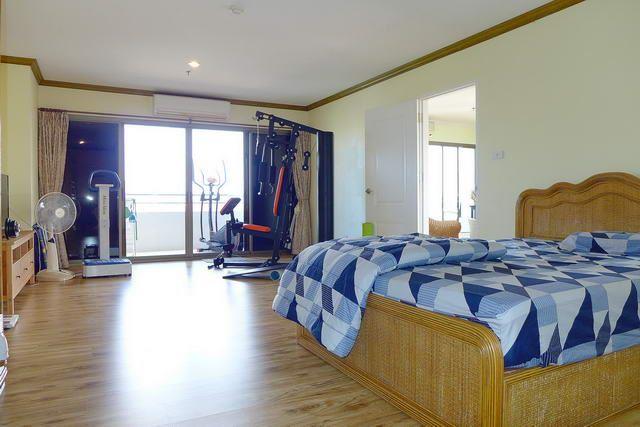 Condominium for sale Pattaya showing the bedroom Condominium for sale Pattaya showing the bedroom