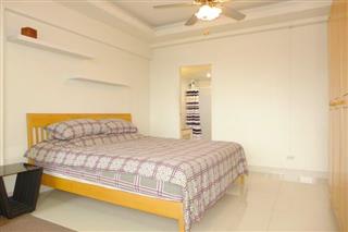 Condominium for sale South Pattaya showing the bedroom