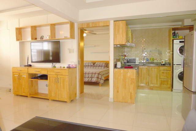 Condominium for sale South Pattaya showing the kitchen Condominium for sale South Pattaya showing the kitchen