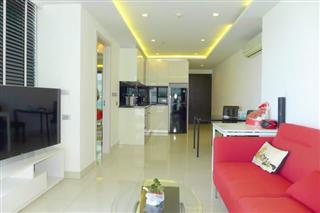 Condominium for sale WongAmat Pattaya showing the open plan concept 