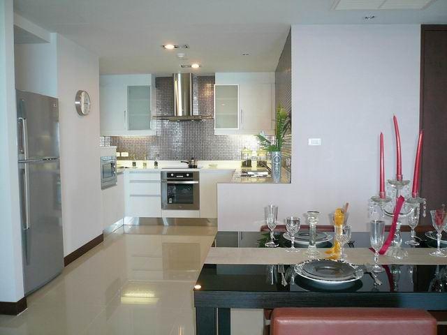 Condominium for sale in Na Jomtien showing the kitchen
