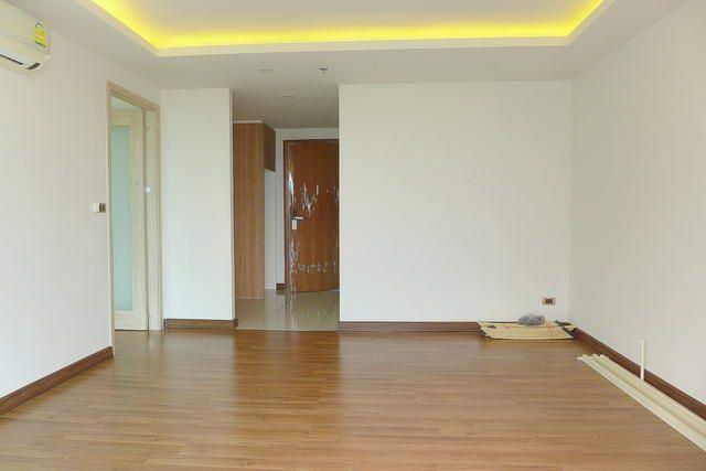 Condominium for sale Pratumnak Hill Pattaya showing the open plan living area Condominium for sale Pratumnak Hill Pattaya showing the open plan living area