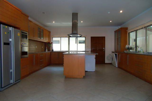 House for sale in Pattaya showing the large fully equipped kitchen