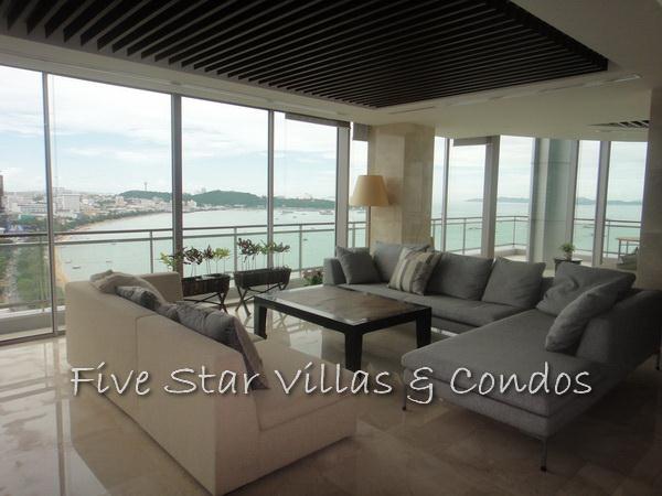 Condominium for rent on Pattaya Beach at Northshore showing a living area