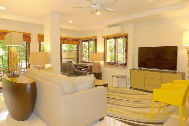 Condominium for sale Jomtien Pattaya showing the living area Condominium for sale Jomtien Pattaya showing the living area