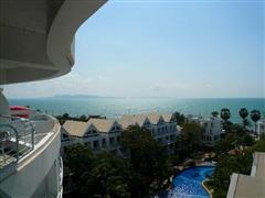 Condominium for sale in Jomtien showing the view from the balcony