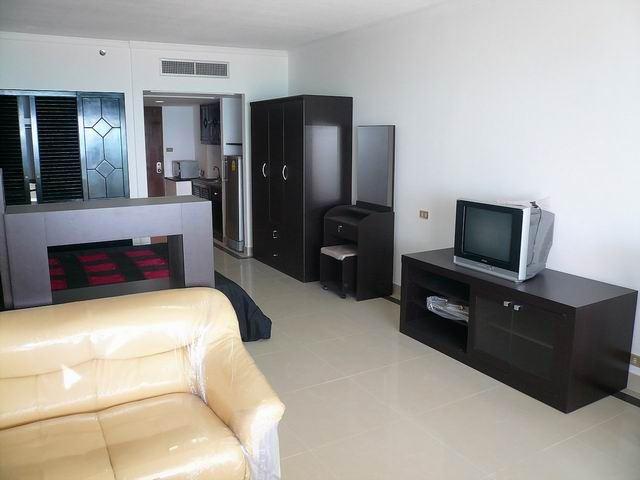 Condominium for sale in Jomtien showing the studio concept Condominium for sale in Jomtien showing the studio concept