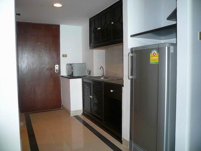 Condominium for sale in Jomtien showing the kitchen Condominium for sale in Jomtien showing the kitchen