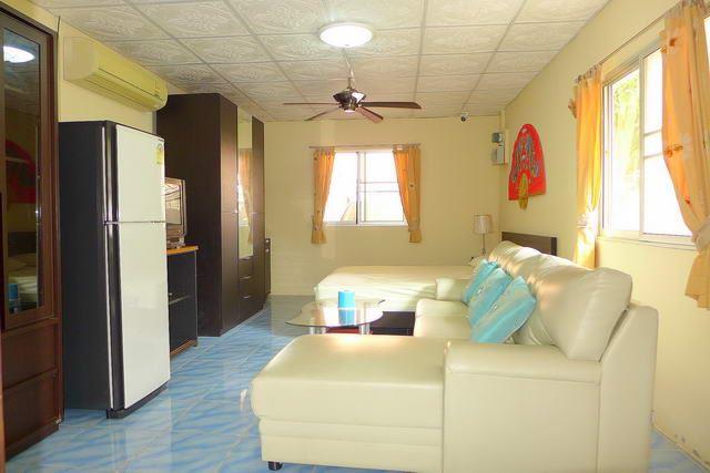 House for sale East Pattaya showing the guest house House for sale East Pattaya showing the guest house