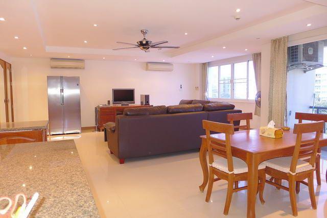Condominium for sale Pattaya showing the open plan concept Condominium for sale Pattaya showing the open plan concept