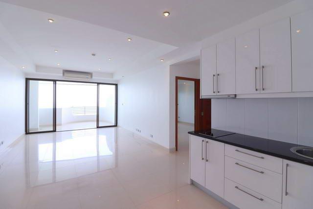 Condominium for sale Ban Amphur showing the kitchen area Condominium for sale Ban Amphur showing the kitchen area