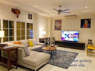 House for sale Jomtien showing the living area