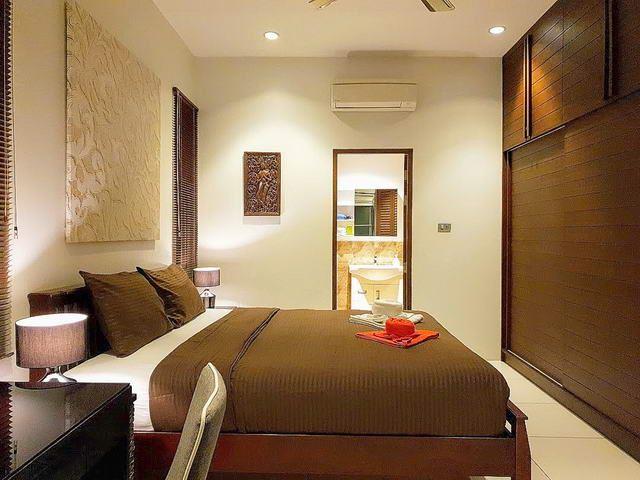 House for sale Jomtien showing the master bedroom House for sale Jomtien showing the master bedroom