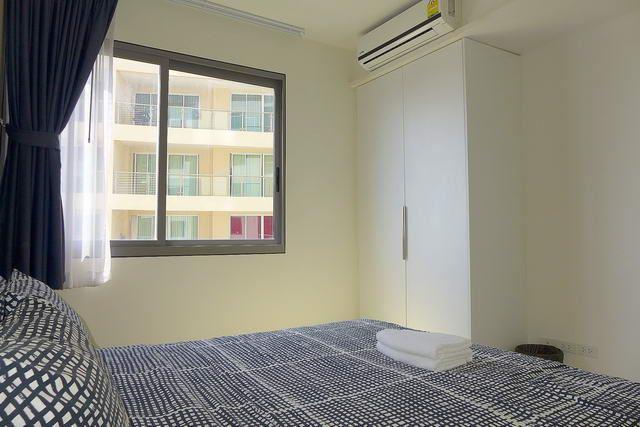 Condominium for sale South Pattaya showing the bedroom