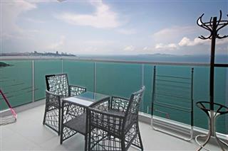  Condominium for sale Wong Amat showing the balcony and view
