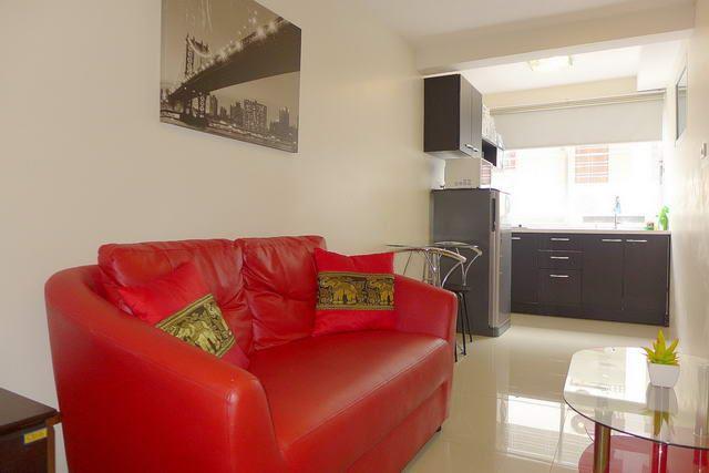 Condominium for sale Pattaya Beach showing the living area Condominium for sale Pattaya Beach showing the living area
