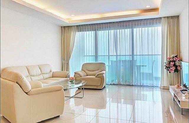 Condominium for sale Pratumnak Hill showing the living area Condominium for sale Pratumnak Hill showing the living area