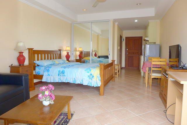 Condominium for sale Jomtien looking from the balcony Condominium for sale Jomtien looking from the balcony