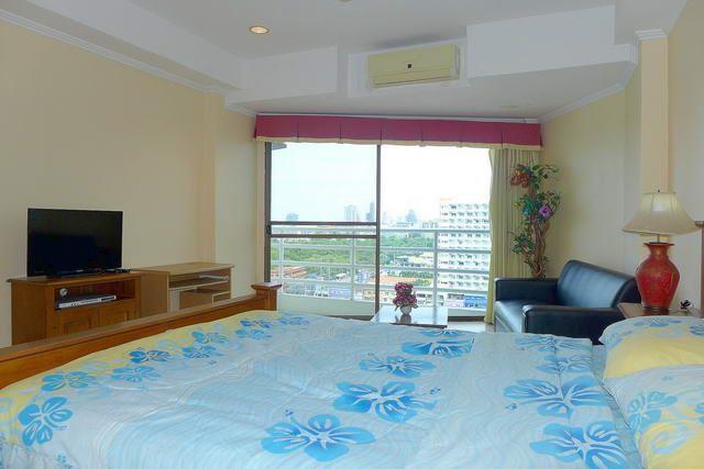 Condominium for sale Jomtien showing the sleeping area Condominium for sale Jomtien showing the sleeping area