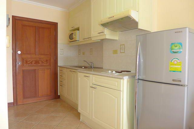 Condominium for sale Jomtien showing the kitchen Condominium for sale Jomtien showing the kitchen