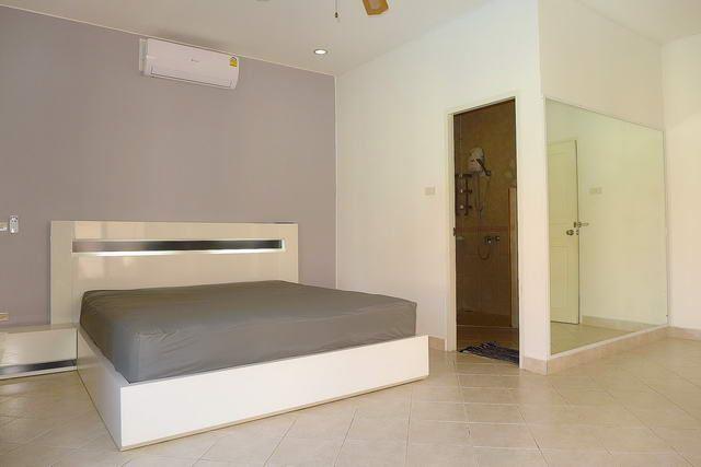 House for sale East Pattaya showing the second bedroom House for sale East Pattaya showing the second bedroom