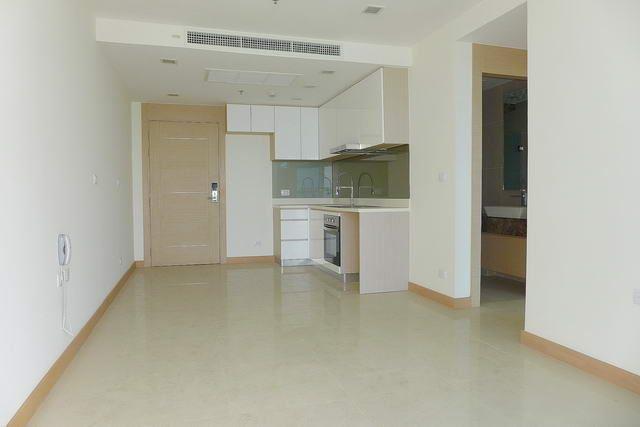 Condominium for sale Wong Amat showing the living area Condominium for sale Wong Amat showing the living area