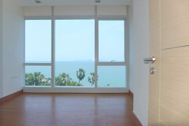 Condominium for sale Wong Amat showing the bedroom Condominium for sale Wong Amat showing the bedroom