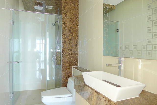Condominium for sale Wong Amat showing the bathroom Condominium for sale Wong Amat showing the bathroom