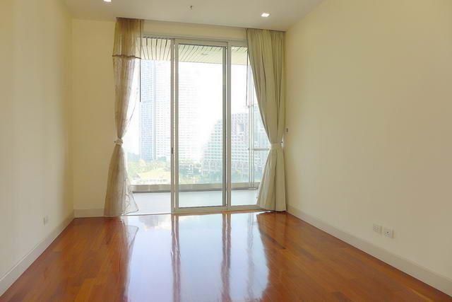Condominium for sale Wong Amat showing the bedroom Condominium for sale Wong Amat showing the bedroom