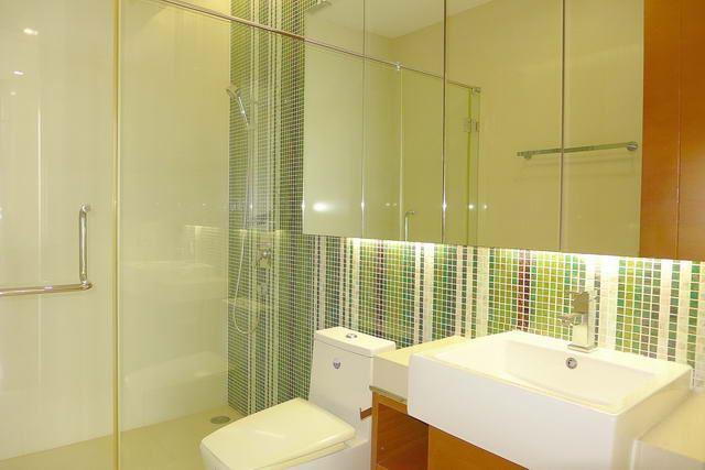 Condominium for sale Wong Amat showing the bathroom Condominium for sale Wong Amat showing the bathroom