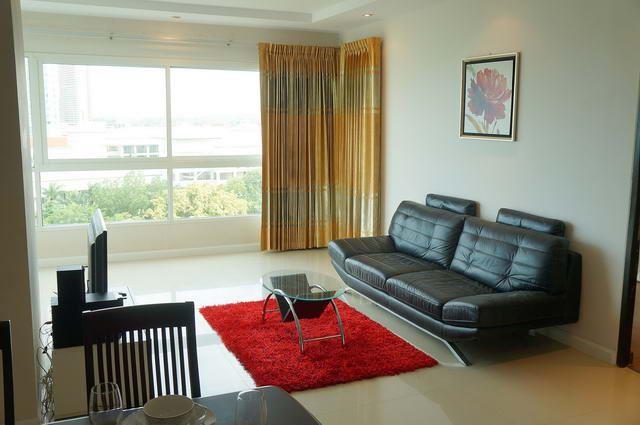 Condominium for sale Ban Amphur showing the dining and living area