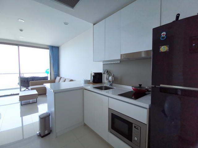 Condominium for sale Wong Amat showing the kitchen Condominium for sale Wong Amat showing the kitchen
