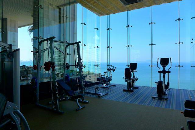 Condominium for sale Wong Amat showing the gymnasium Condominium for sale Wong Amat showing the gymnasium