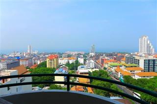 Condominium for sale Pratumnak Hill showing the balcony view