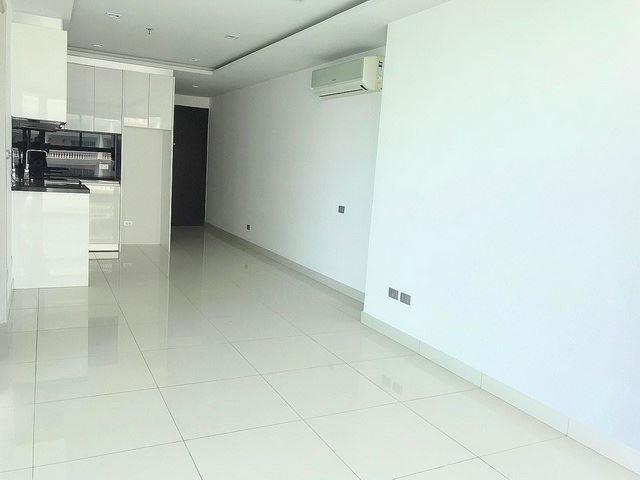 Condominium for sale Wong Amat looking towards the kitchen Condominium for sale Wong Amat looking towards the kitchen