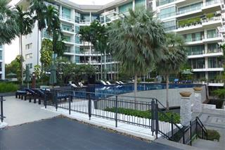 Condominium for sale Wong Amat showing the condo building and pool