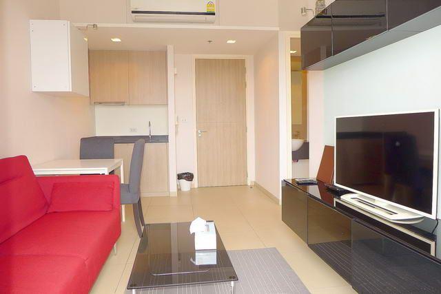 Condominium for sale South Pattaya showing the living room Condominium for sale South Pattaya showing the living room