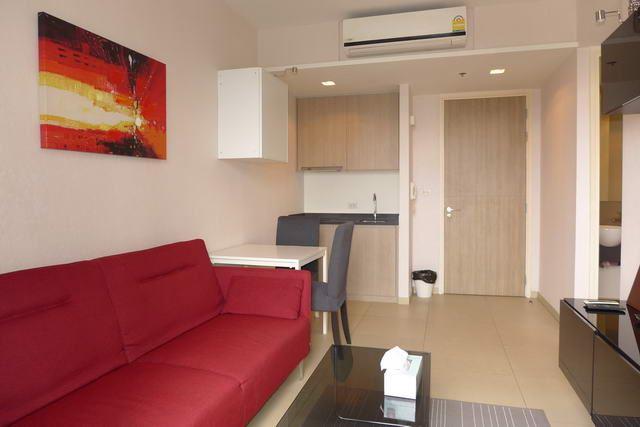 Condominium for sale South Pattaya showing the open plan concept Condominium for sale South Pattaya showing the open plan concept